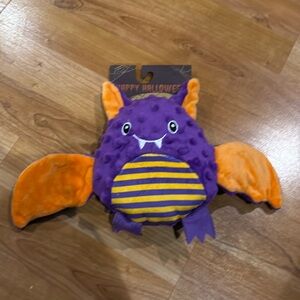 Happy Halloween Bat Plush Dog Toy clinker and With Squeaker.